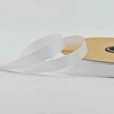 ΚΟΡΔΕΛΑ SATIN ΜΙΑΣ ΟΨΗΣ ΜΕ ΟΥΓΙΑ 15MM WHITE